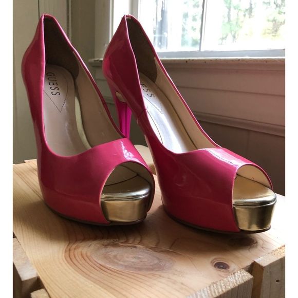 Guess Two Toned Pink with Gold Peep Toe Heels Pumps Womens Size 7.5 - Picture 2 of 13